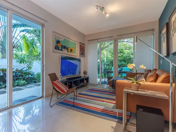 652 NE 63rd St APT 101, Miami, FL 33138