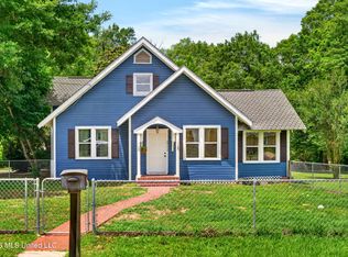 611 Glenwood St, Picayune, MS 39466