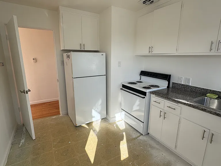 111 Fowler Ave #3 — Photo 4
