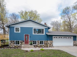 5070 Glendale Rd, Mound, MN 55364