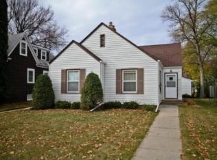 917 4th St S, Moorhead, MN 56560