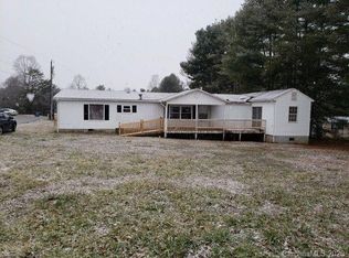 2486 Annas Dr, Granite Falls, NC 28630