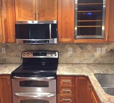 5th image of 1201 Alta Vista Dr APT 301