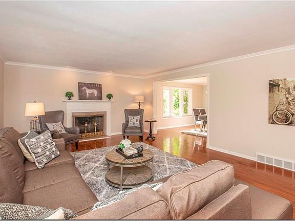 5th image of 21850 Shaker Blvd