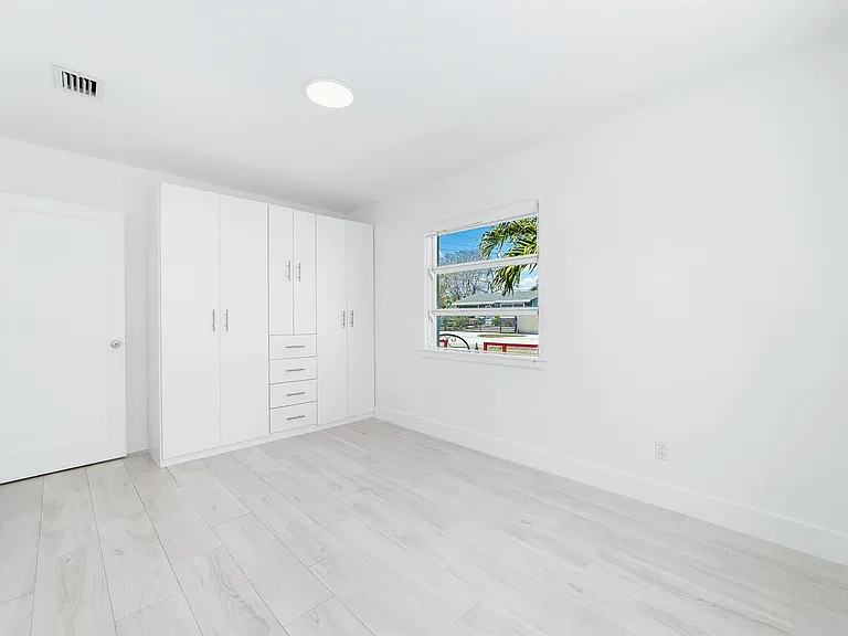 2130 Wiley Ct — Photo 12