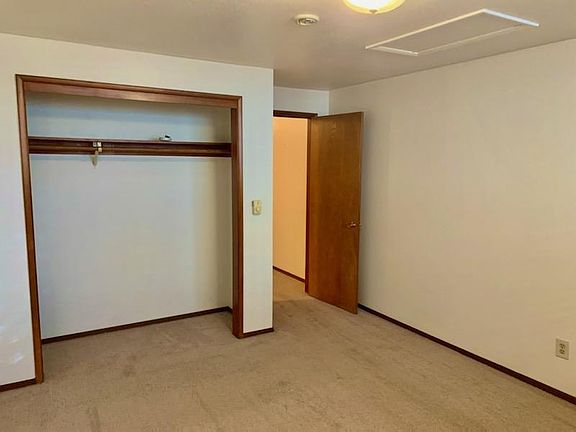 4th image of 3118 NE 125th St #4