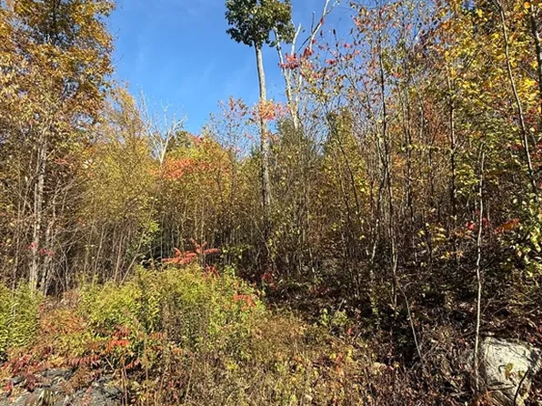 1 Amherst Rd, Belchertown, MA 01007