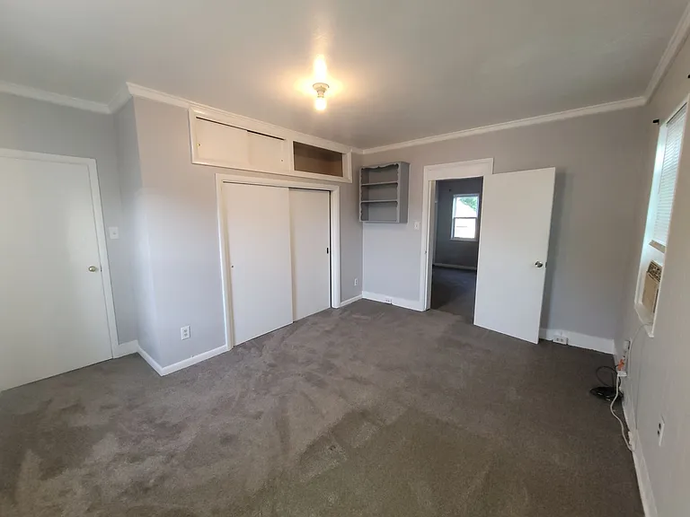 114 Thompson St — Photo 13