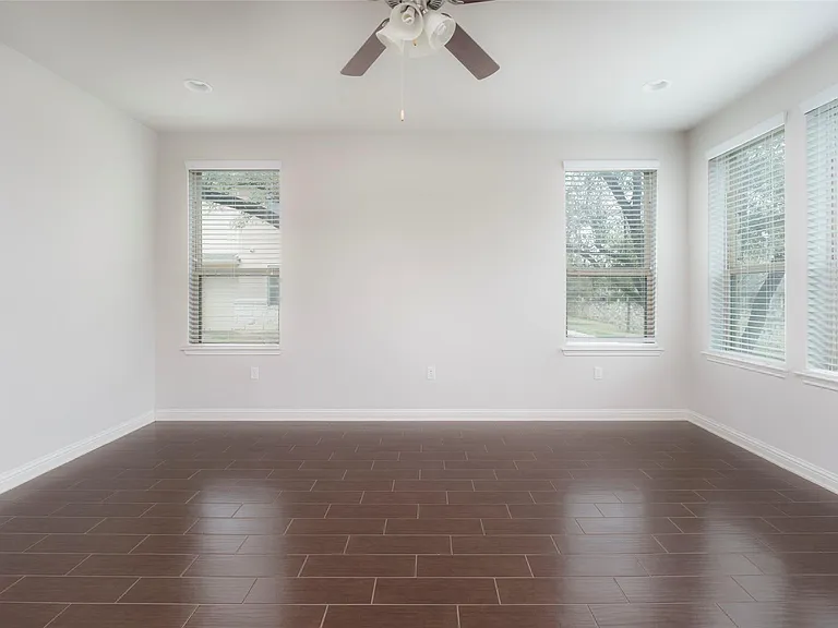 13800 Lyndhurst St #191 — Photo 5