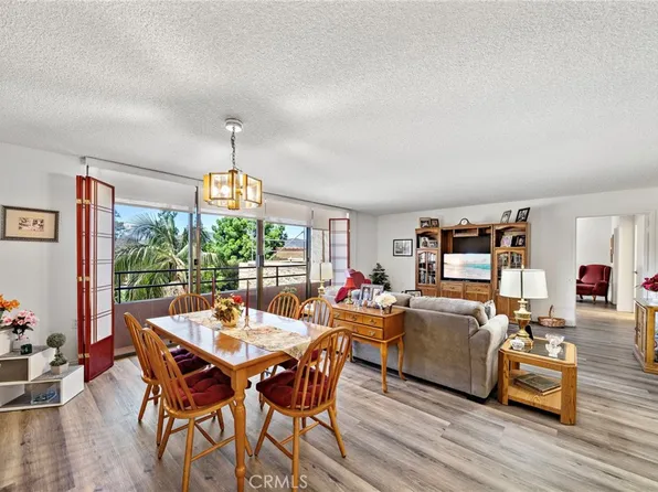 24055 Paseo Del Lago Unit 355, Laguna Woods, CA 92637