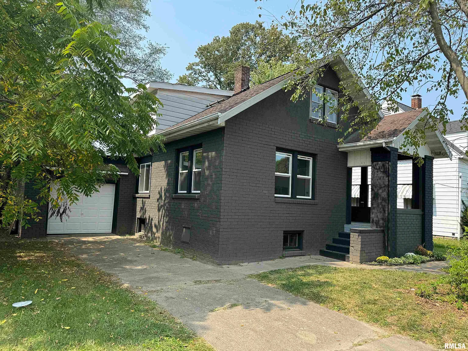 2233 N University St photo 1