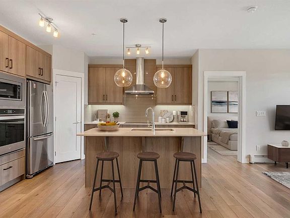 5th image of 35 SW Walgrove Walk SE #311
