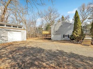 12 Blue Spruce Dr, Newtown, CT 06470