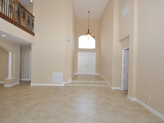 2nd image of 8849 Starhaven Circle