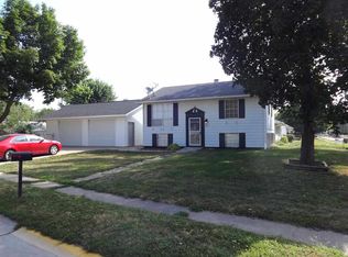 207 8th St E, Milan, IL