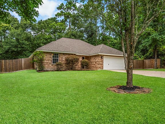 3rd image of 10367 Royal Magnolia Dr