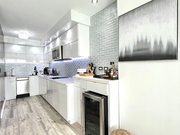 1511 Ponce De Leon Ave — Photo 10