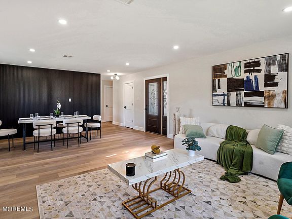 5th image of 388 Barbados Drive N