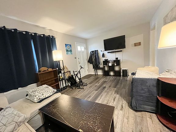 2nd image of 2950 Desplaines Ave #2950