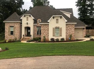 36 Buckskin Dr, Hattiesburg, MS 39402