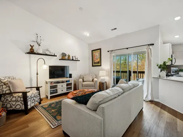 91 Potawatomi Rd #-4, Williams Bay, WI 53191