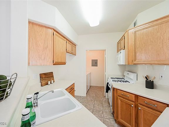 4th image of 7139 S Durango Dr Unit 109
