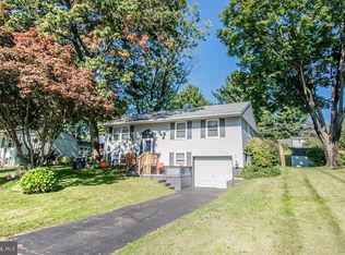 415 Chesterfield Dr, Downingtown, PA 19335