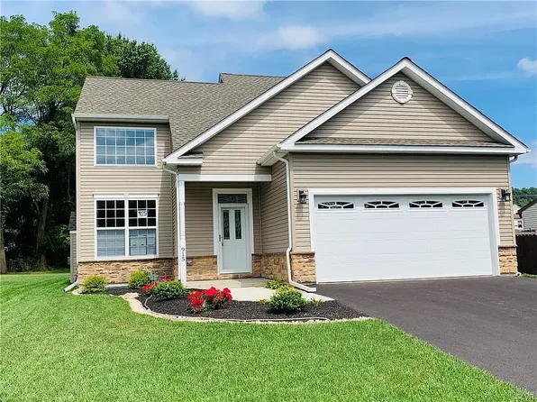 915 E Montgomery St, Allentown, PA 18103