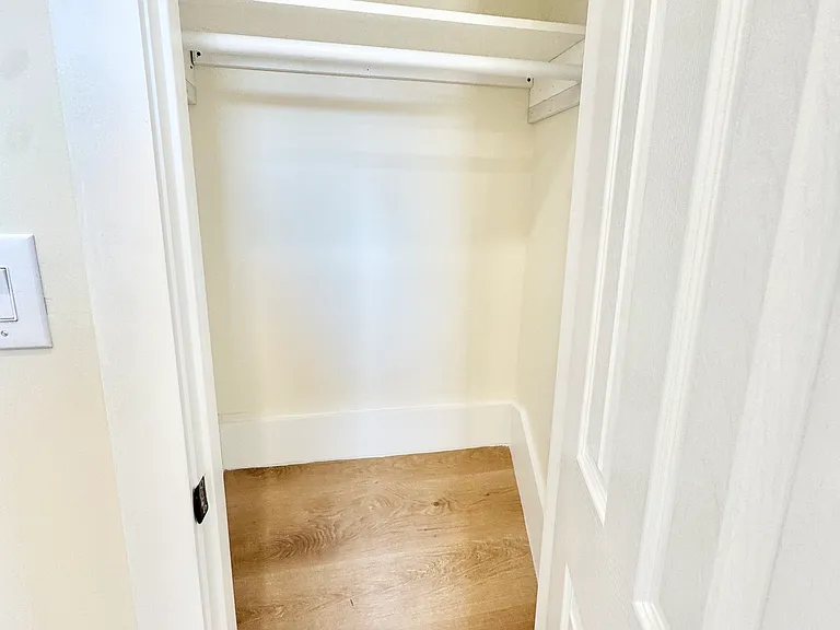 2465 E 1st St #3Y — Photo 16