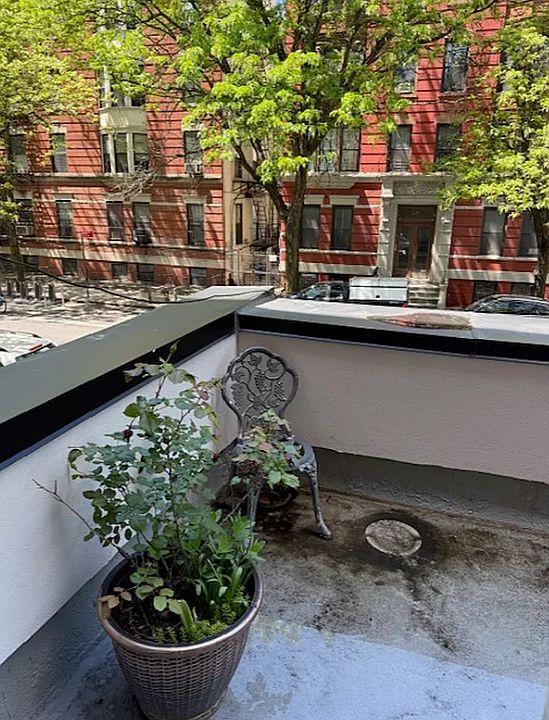1st image of 367 Franklin Ave APT 4