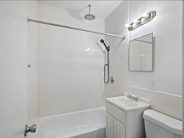 3476 Broadway #3 — Photo 9