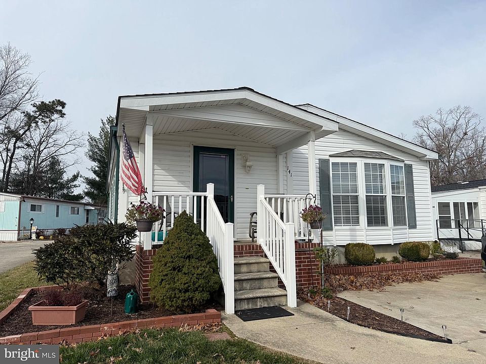 1st image of 141 Country Ln