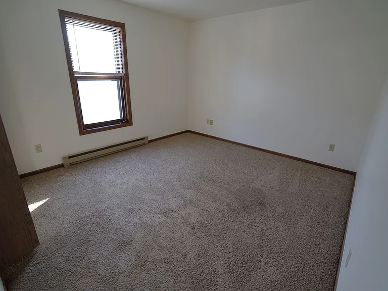 1610 Washington Ave — Photo 8