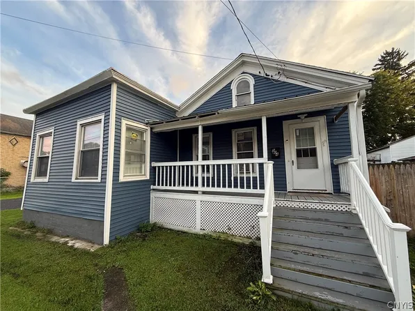 504 Eagle St, Utica, NY 13501
