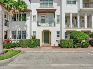 11960 SW 27th Ct, Hollywood, FL 33025