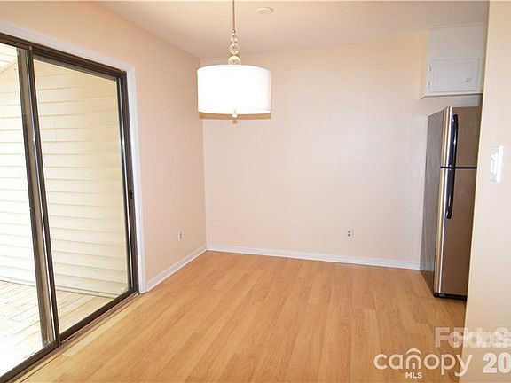 3rd image of 11701 Shandon Cir