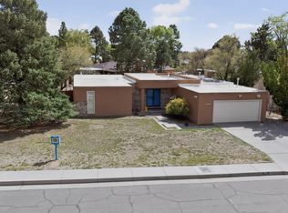 7012 Arroyo Del Oso Ave NE, Albuquerque, NM 87109