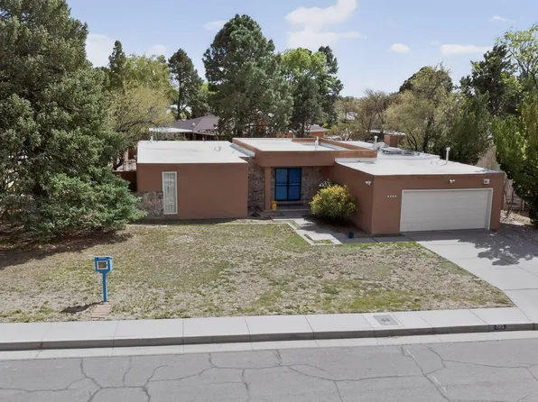7012 Arroyo Del Oso Ave NE, Albuquerque, NM 87109