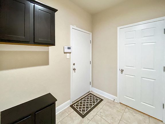 4th image of 6407 Palmetto Way