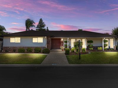 900 Meadowood Dr, Modesto, CA, 95355
