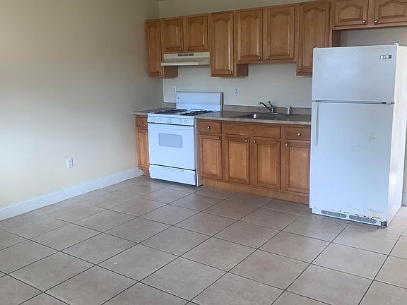 2nd image of 95 Beach Ave #2