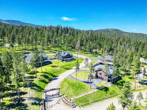 129 Blacktail Loop, Lakeside, MT 59922