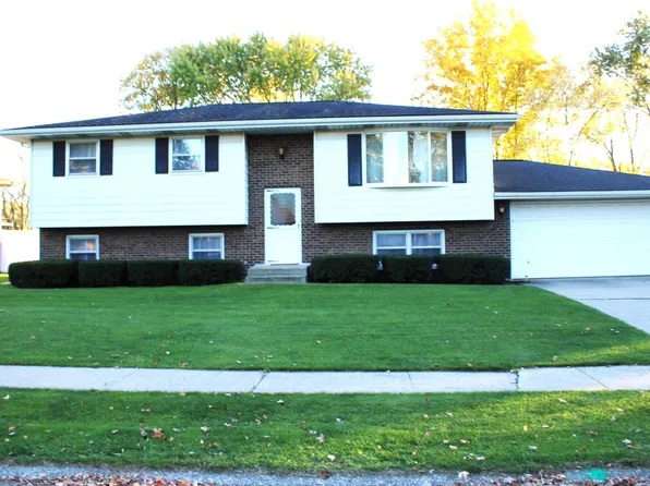 5319 Buckeye Ave, Portage, IN 46368