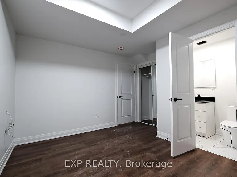 28 Elverton Cres #BASEMENT — Photo 6