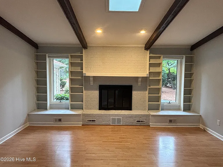 55 Salem Dr — Photo 6