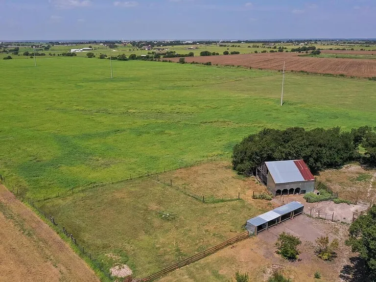 161 County Road 375 — Photo 35