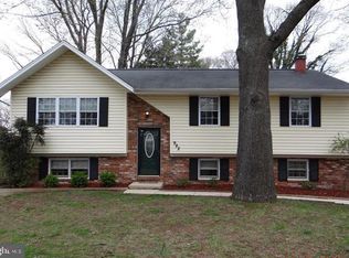 982 Highpoint Dr, Annapolis, MD 21409