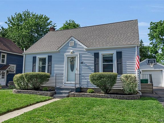 2nd image of 24 Beverly Pl