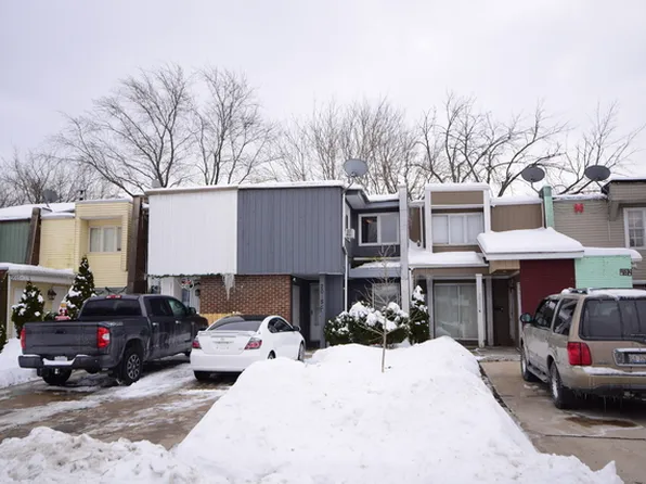 2015 Berkshire Cir Unit F, Carpentersville, IL 60110