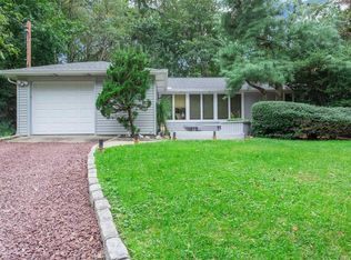36 Amherst Ct, Huntington, NY 11743